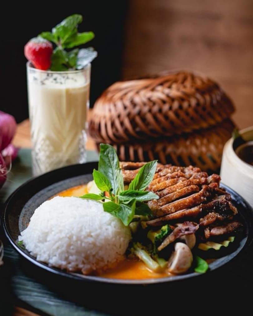 Bruchreis ist ein traditionelles vietnamesisches Gericht